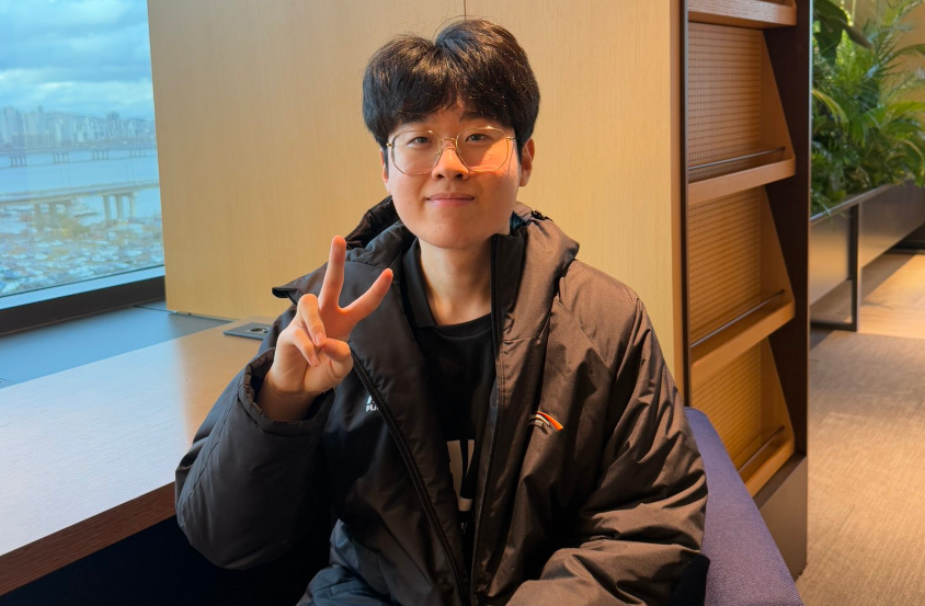LPL首次抗韩成功！Zeus惨被牺牲，AL冠军上单发威，决胜局淘汰HLE的简单介绍