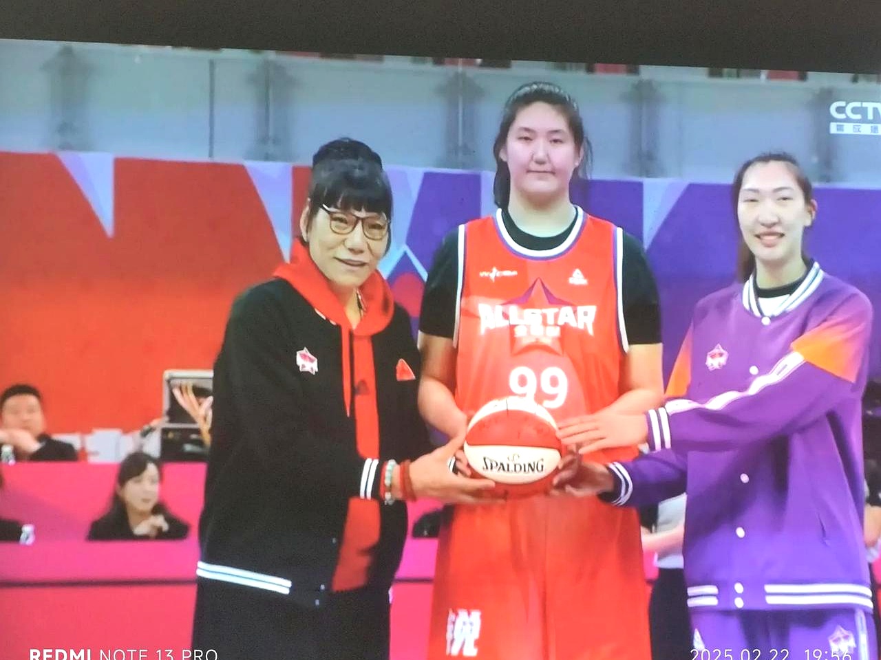 包含FIBA发布中国女篮写真张子宇韩旭搞怪的词条